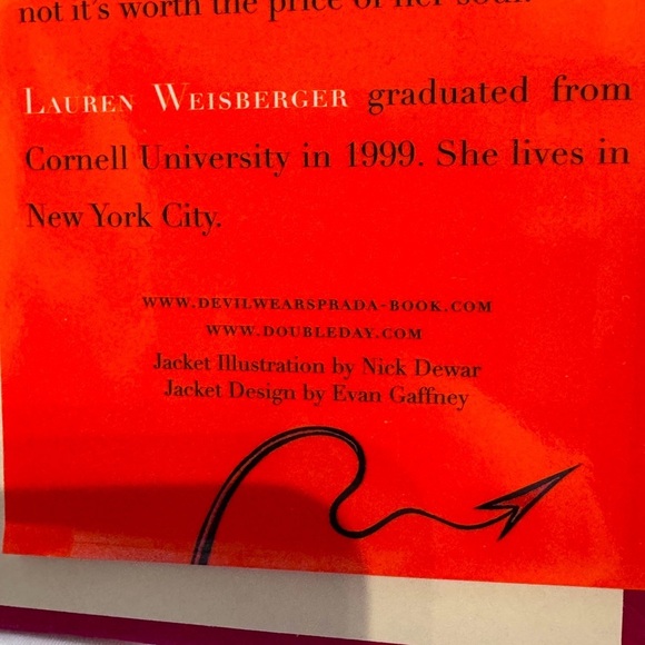 📚 Vintage 2003 The Devil Wears Prada Hard Cover Book - Great Collectors Item - Picture 12 of 16